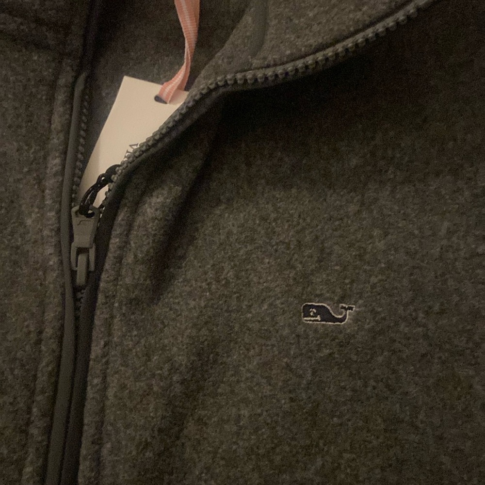 {Vineyard Vines} gray quarter zip